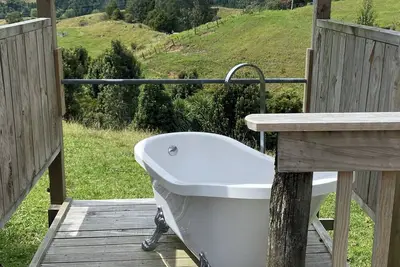Image de Secluded Romantic Retreat – Stunning Views & Outdoor Bath