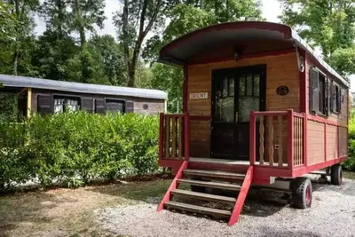 Image de Camping 2 étoiles - Piscine  - ccagiea