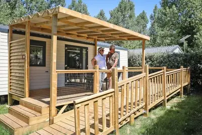 Image de Camping 3 étoiles - Piscine - ccb0ahd