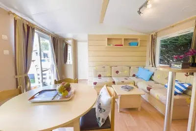 Image de Camping 3 étoiles - Piscine  - ccb0dig