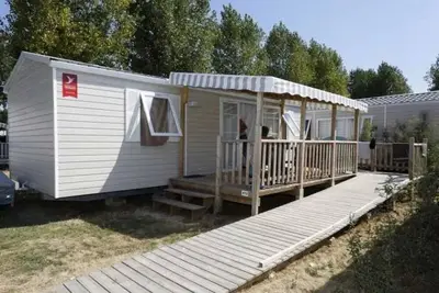 Image de Camping 4 étoiles - Piscine - ccb0cg0