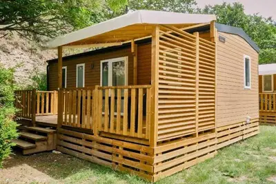 Image de Camping 3 étoiles - Piscine  - ccafbie