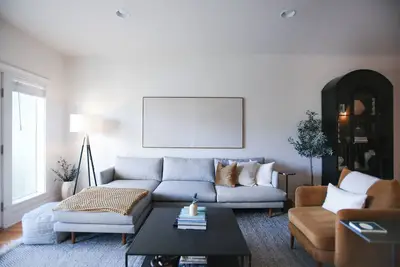 Chic Modern-Style 3 story Townhome in prime location