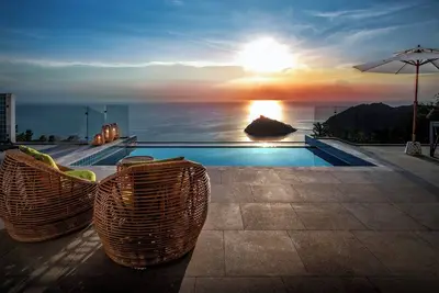Image de Boutique villa with relaxed feeling, private pool and breathtaking view.
