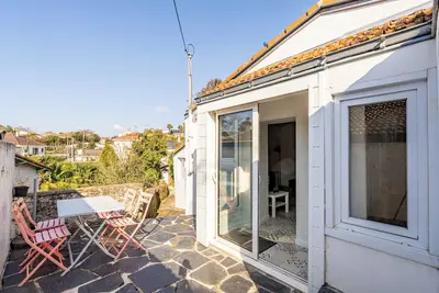 Image de Maison de vacances 'Coeur De Ville Maison 5p' avec jardin privé et balcon