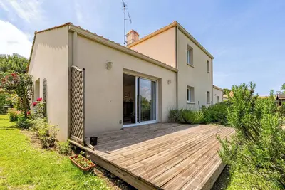 Image de Maison de vacances 'La Fontaine Aux Bretons' avec terrasse privée, jardin privé et Wi-Fi