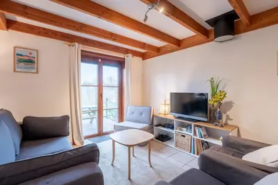 Image de Pippa with parking & garden by Interhome