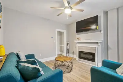 Image de Stylish 4br Downtown Pitt-Walk Everywhere+King bed