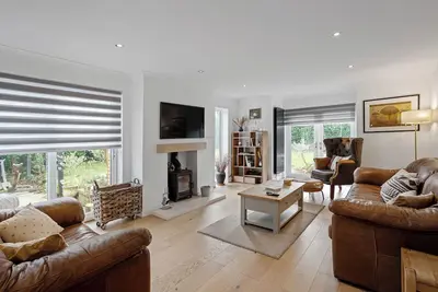 Image de Evergreen Eco House - Large home with Parking, Wifi in a central location.