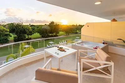 Image de Amoré Sunset: Spacious Whirpool  Suite