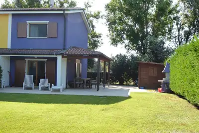 Casa 138, Italy
