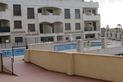 Image de Quiet and centrally located apartment. Fully furnished. Pet-friendly