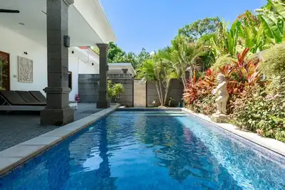 Image de 9 Bedroom villas in Central Legian