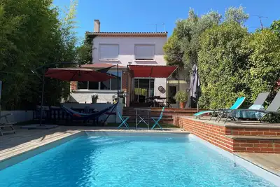 Image de Belle villa avec piscine sur les hauteurs de Marseille dans quartier très calme.