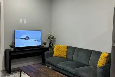 Image de Modern 2 Bedroom Basement Suite