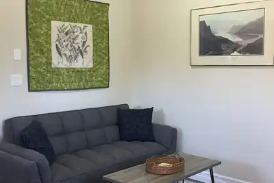 Image de Quiet Apartment in Town Limits with Country Views