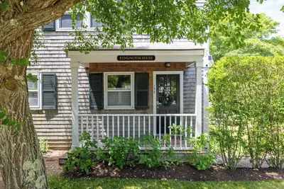Image de Charming 4-bedroom house on Main Street in Nantucket