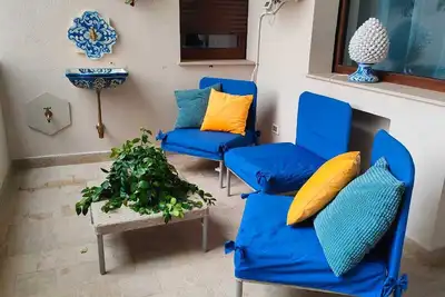 Image de Appartement élégant avec terrasse – Une oasis de tranquillité à Palerme