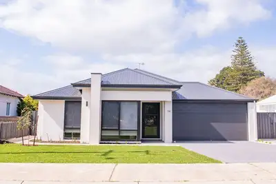 Image de Welcome to Sunset Shores