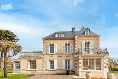 Image de Demeure exceptionnelle à 80 mètres de la plage