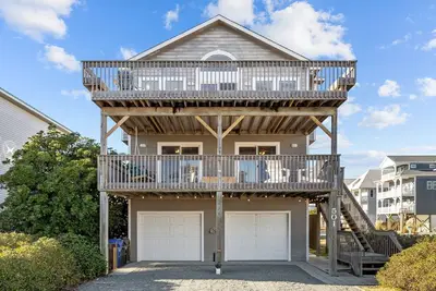 Image de New Rental! Pet-friendly beach house in Surf City with gorgeous ocean views!