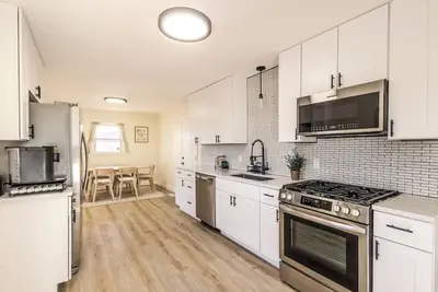 Image de Spacious 5-bedroom house with Ac, WiFi in welcoming Minneapolis near Downtown