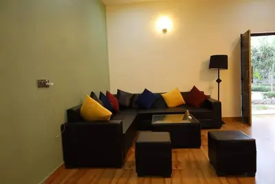 Image de Spacious 5-bedroom farmhouse in cool Gurugram with Ac, WiFi