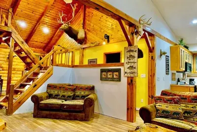 Image de Yellow River Lodge 6-bedroom cabin w/Pool &Hot Tub & Pool Table