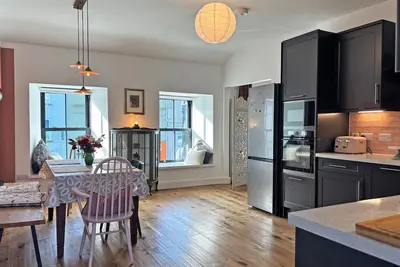 Apartment 481 - Clifden - sleeps 4 guests  in 2 bedrooms
