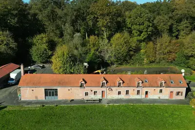 Image de Maison de campagne au coeur d'un parc de 11ha