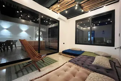 Image de Rooftop Spa Penthouse Jungle Views Near Beach / New Listing - Intro Price