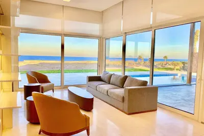 Image de Exclusive luxury modern beach house in Somabay