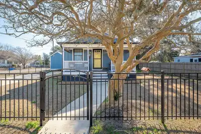 Image de Beaufort Crystal Coast Cottage-Downtown & Pet Friendly