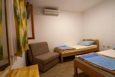 Image de 2 Triple Room With Private Parking