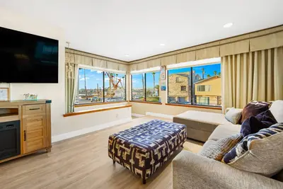 30+ Stay! 1 Home To Sand, Great Views W/Hot Tub
