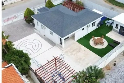 Image de Quiet Gated Villa • Spa Tub • Garden Office • 4 Min to Eagle Beach