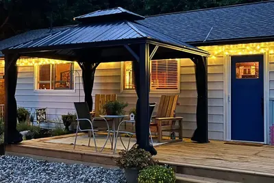 Image de Honeybee Haven - Escape to a Serene Winter Retreat! Dog Friendly, Free Parking.