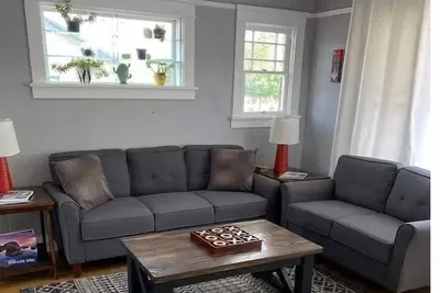 Image de Desert Gold - A Midtown Treasure - Reno, Nv