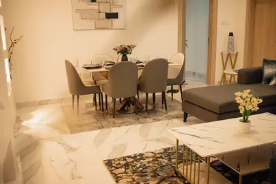 Image de Rs Royal Executive: Luxurious 2br Apartment F3-2 with WiFi, Ac in fabulous Accra