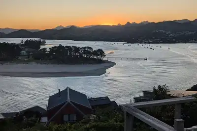 Image de Jaw-dropping views w/ bachy vibe