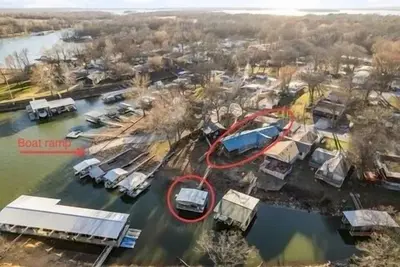 Image de Waterfront Private Dock Monkey Island Luxury Home