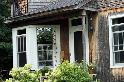 Image de Tranquil 4-bedroom house in beautiful Vermont location.