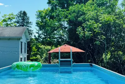 Image de Historic Victorian Farmhouse: Dog-Friendly, Private Pool & Mountain Views