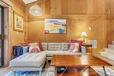 Image de Bear Valley Condos by RedAwning