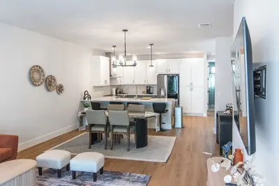 Image de Luxury Home in North Austin: Next to Apple Campus