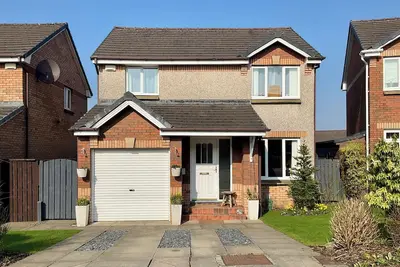 Image de Modern 3 Bedroom Detached Home with Private Garden