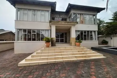Image de Stunning 4-bedroom house in wonderful Stanger Manor with WiFi, Ac