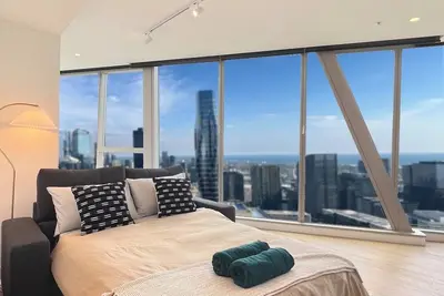 Image de 2b2b Clean, Luxurious With Panoramic Views @ City Center