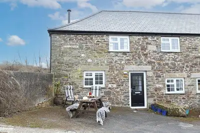 Image de Wagon House - Cosy stone cottage for 4 near Beaches & Bude