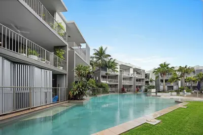 Image de 3-Bedroom Pool Facing Apartment in a Luxury Drift Resort!